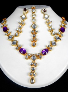 Kundan Jewelry Set